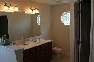 Building Photo - 868 Rolling Pines Loop Rd