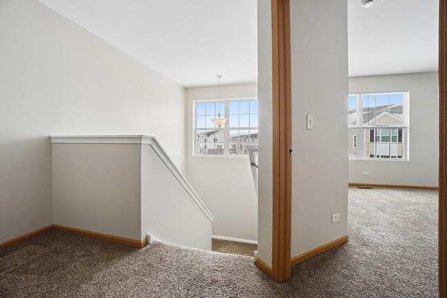 Building Photo - 3763 Bailey Rd