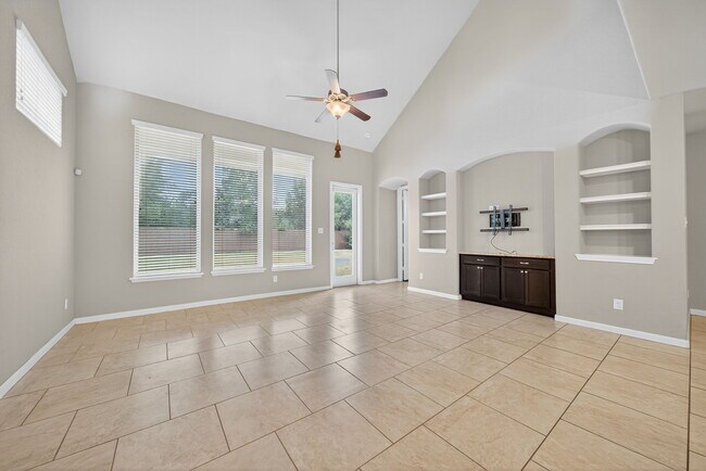 Building Photo - 1226 Hidden Cave Dr