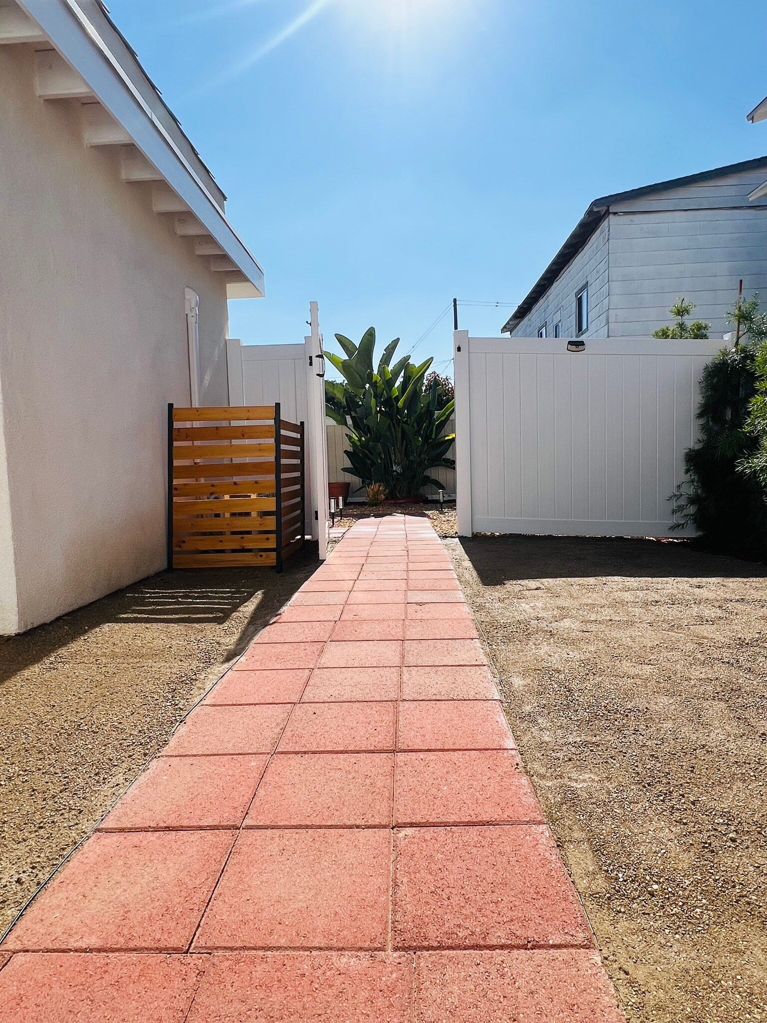 Side Entrance - 1553 W 106th St