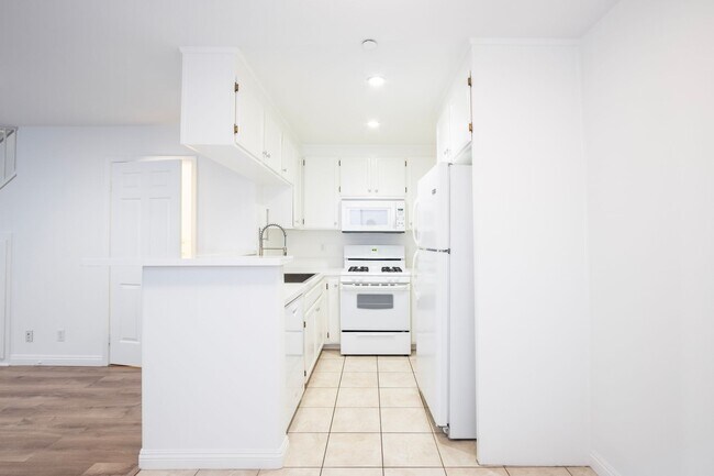 Building Photo - BK Venture 1 LP