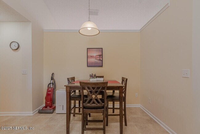 Building Photo - 4393 Pebble Brook Dr