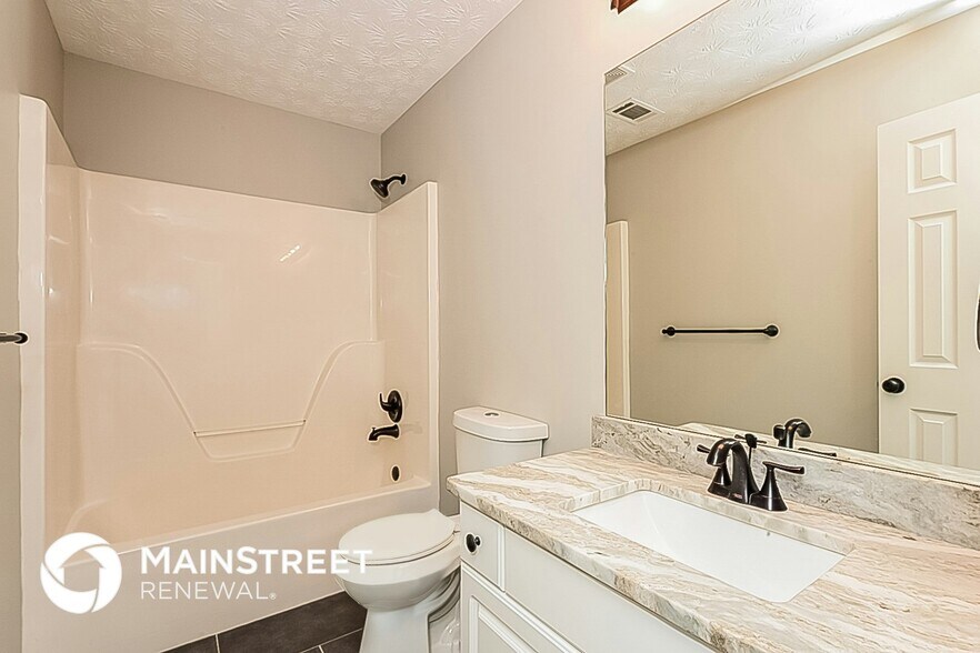 Building Photo - 60 Berkshire Run