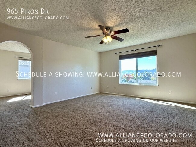 Building Photo - 965 Piros Dr