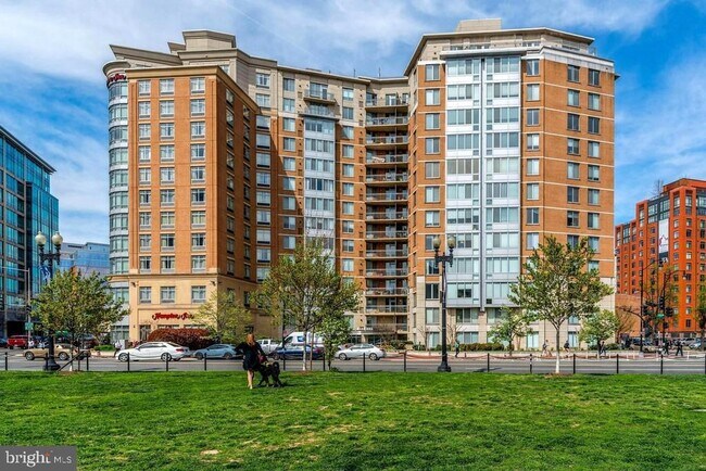 Building Photo - 555 Massachusetts Ave NW