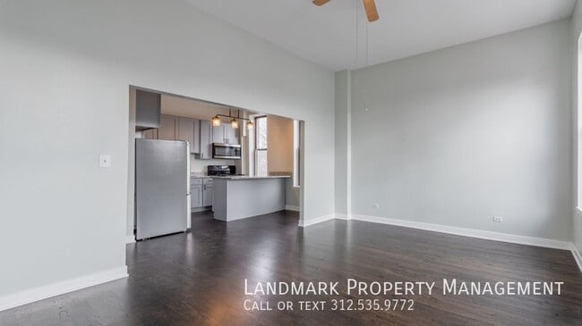 Building Photo - 1926 S Canalport-Unit 2F
