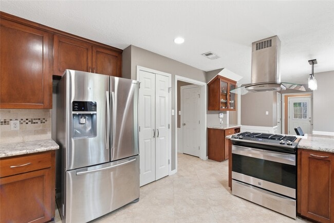 Building Photo - 12635 Ivyforest Dr