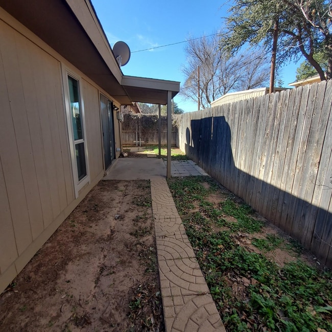 Building Photo - 6321 Alta Vista Rd
