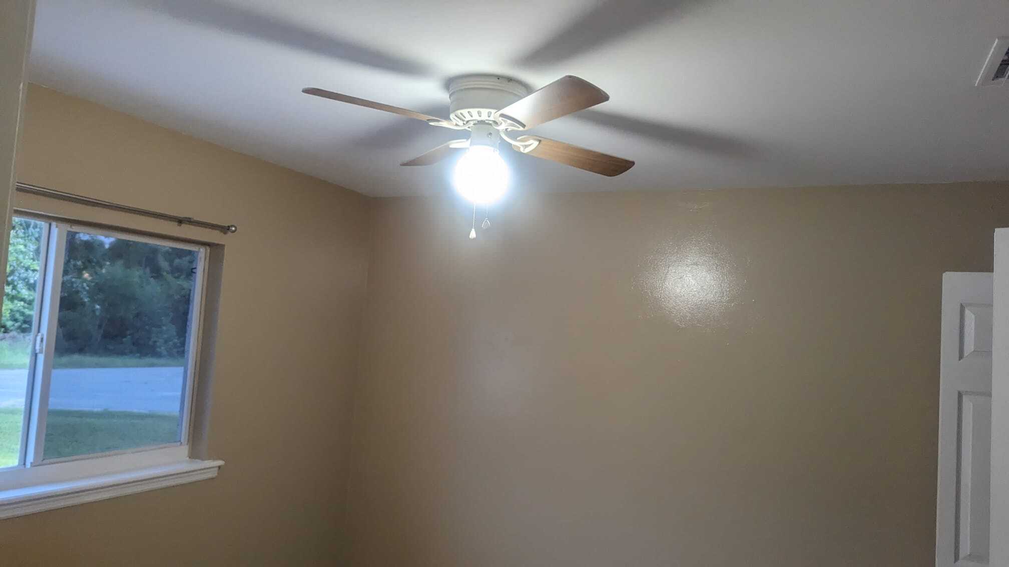 Building Photo - 513 Meadow Rd