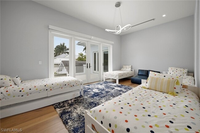 Building Photo - 215 3rd Ave N