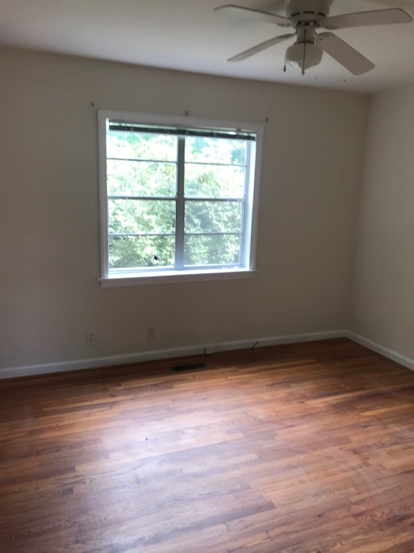 Primary Photo - 1735 16th Ave E