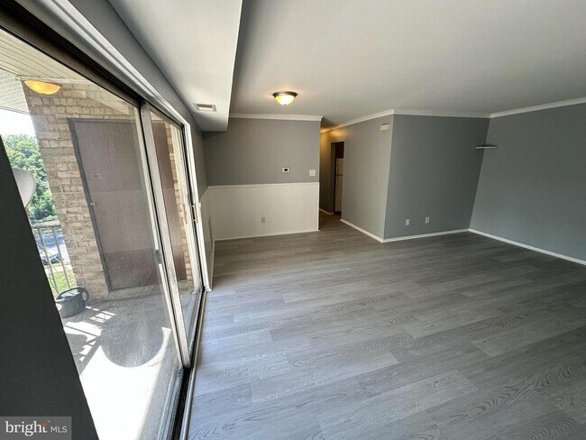 Building Photo - 7997 Audubon Ave