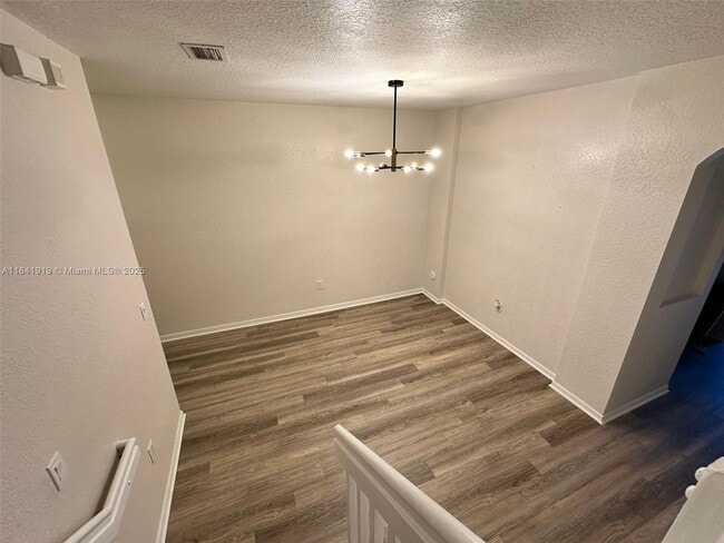 Building Photo - 3018 NW 30th Ave