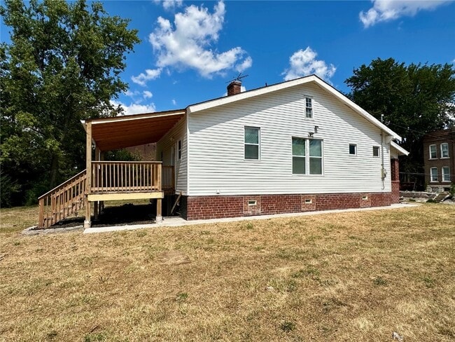 Building Photo - 8201 Church Dr
