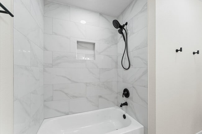 Building Photo - 2914 Riata Ln