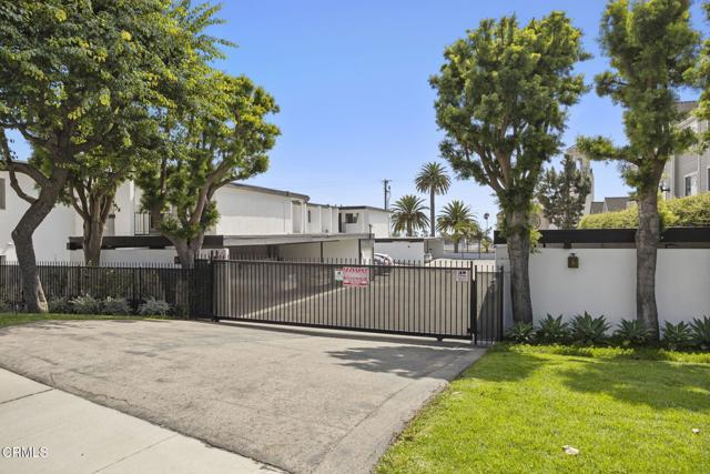 Building Photo - 1381 E Santa Clara St