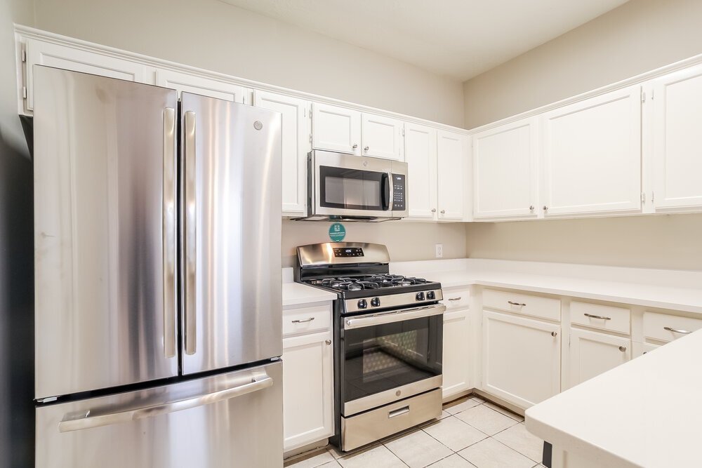 Building Photo - 6615 Bluebottle Ln