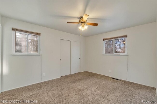 Building Photo - 1102 Davenport Dr