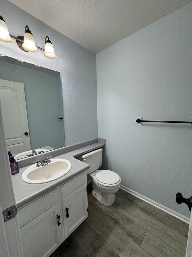 Building Photo - 7650 Conifer Dr