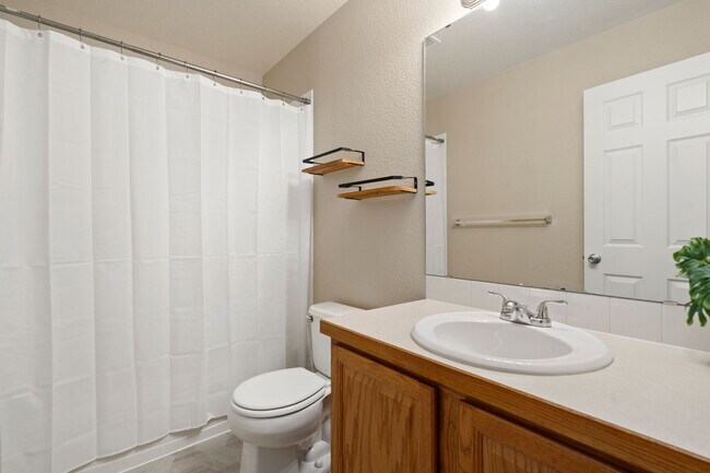 Building Photo - 3761 Mt Flora St