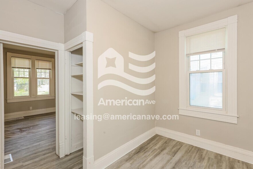 Building Photo - 1317 44th St