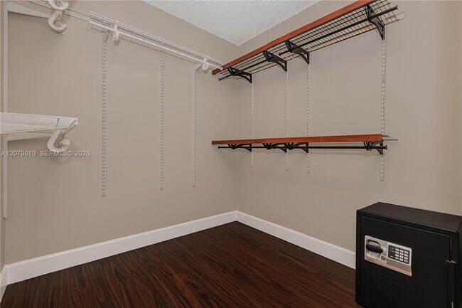Building Photo - 1397 Harbour Side Dr