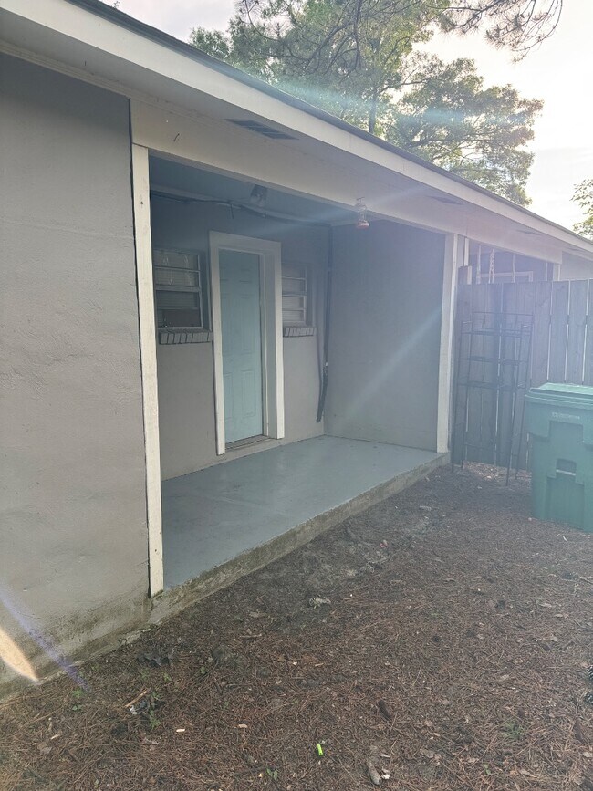 Building Photo - 221 Farrell St