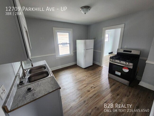 Building Photo - 12709 Parkhill Ave