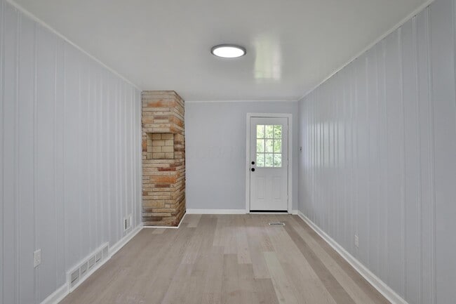 Building Photo - 4474 Starret Rd