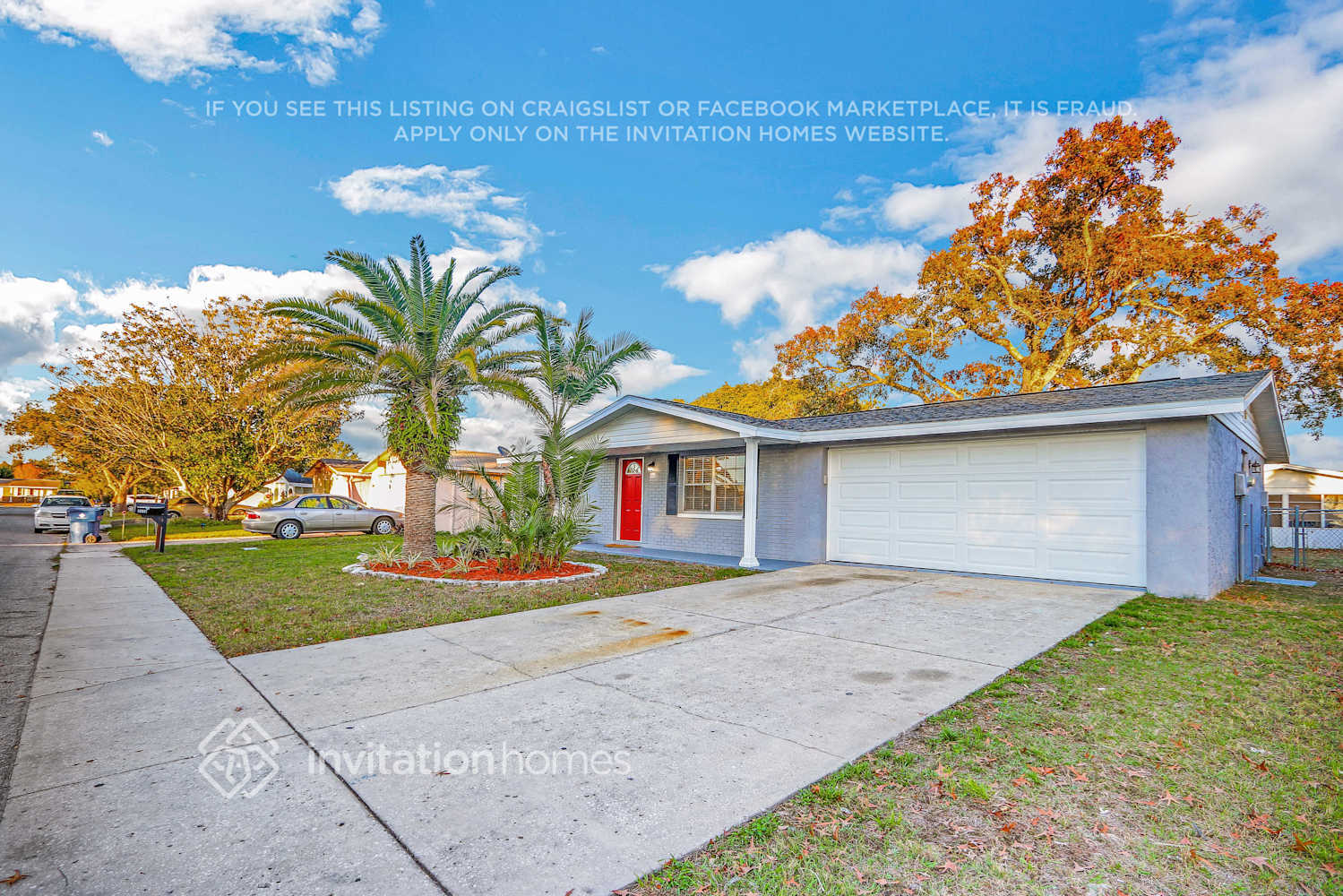 Building Photo - 9900 Lakeside Ln