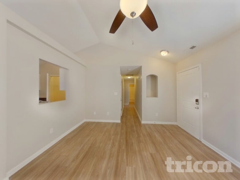 Building Photo - 4438 Fawnbrook Ave SW