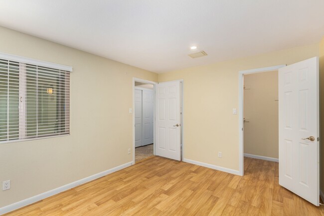 Building Photo - Remodeled 2-Bedroom, 2-Bath Condo in Prime...