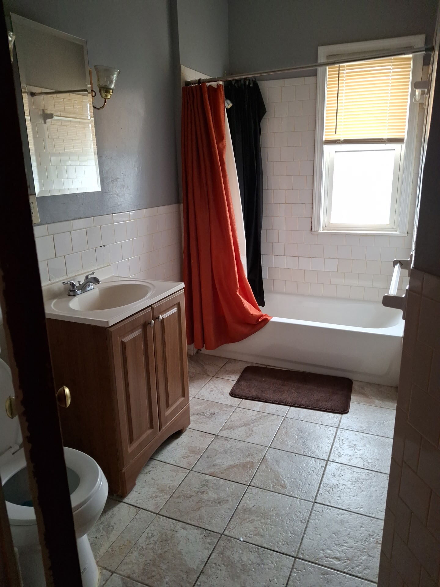 Building Photo - 61 Topliff St