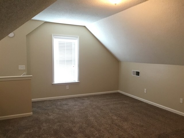 Building Photo - 6472 Daybreak Dr
