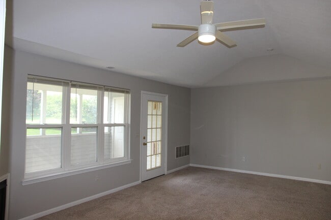Building Photo - 1774 Weatherstone Dr