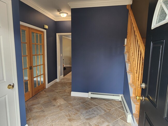 Building Photo - 30 Mary Ann Way