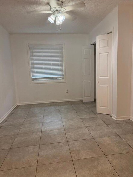 Building Photo - 200 Houma Blvd