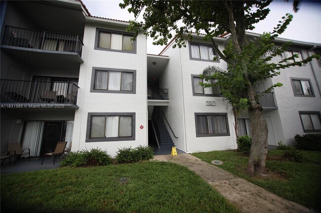 Primary Photo - 9200 W Atlantic Blvd