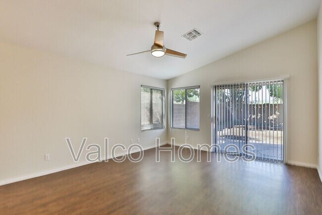 Building Photo - 6450 W Saddlehorn Rd