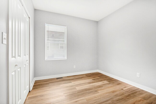 Building Photo - 2813 N Talbott St