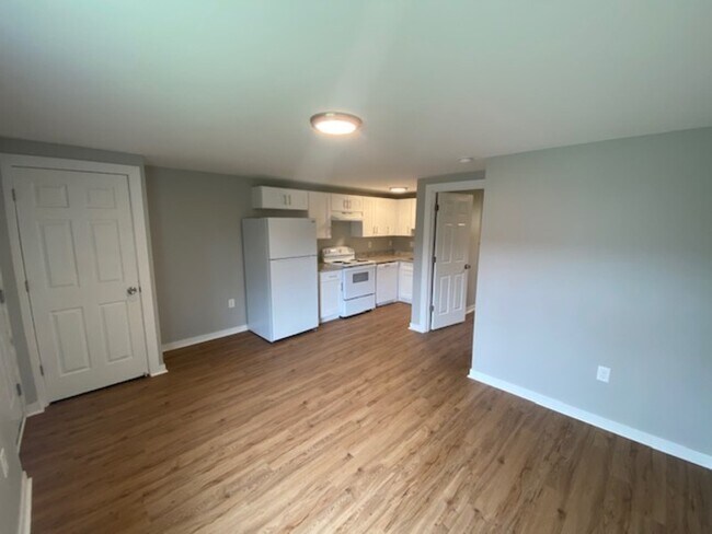 Building Photo - 65 W Moler St