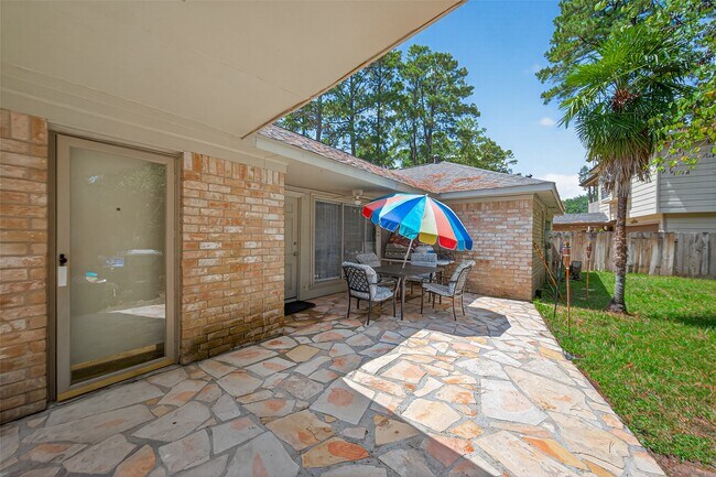 Building Photo - 25314 Lynbriar Ln