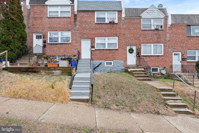 Building Photo - 331 Ripka St