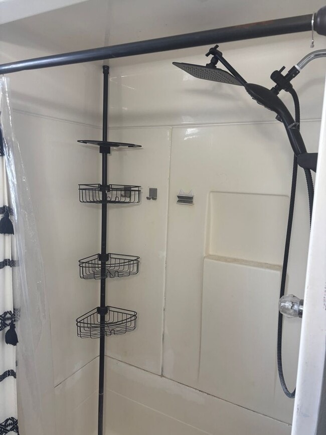 Building Photo - Check Out This 3-Bed Home in Bluffton!