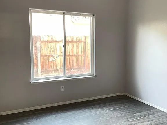 Building Photo - Location, location, location! This charming home is located in the much desired Northwest area of...