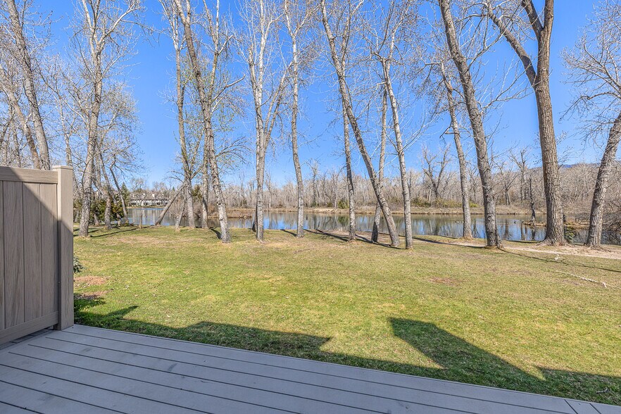 Building Photo - 1927 S Teal Ln