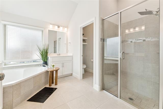 Building Photo - 3414 Charleston Dr