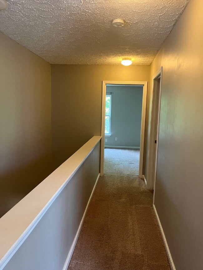Building Photo - "Spacious 3-Bedroom Townhouse Retreat with Fireplace & Hardwood Floors in Antioch!"