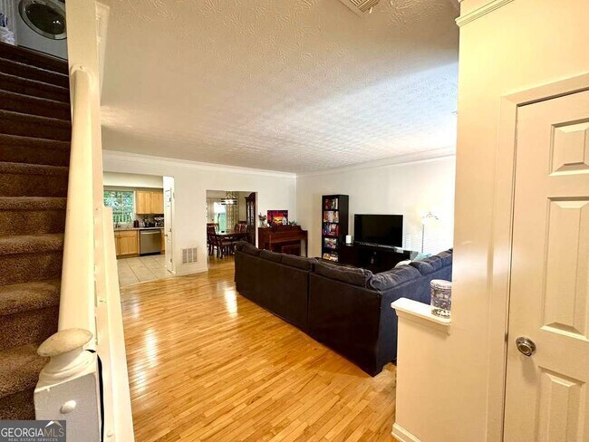 Building Photo - 3635 Monticello Cmns NW