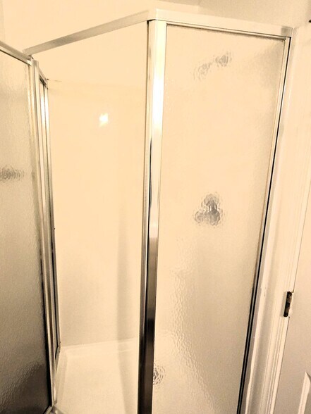 Building Photo - 2033 N Cameron St